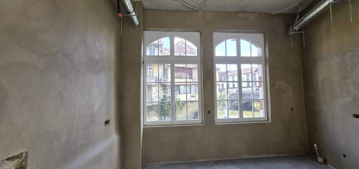 Application d'enduit intérieur, Pau