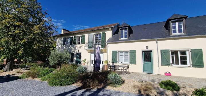 Rénovation de murs extérieurs, Pau