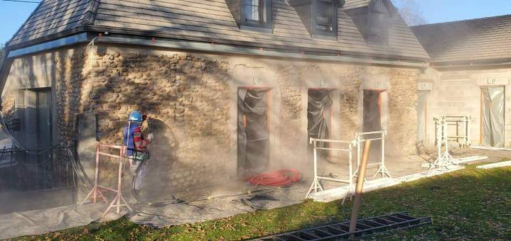 Nettoyage et décapage de toutes les surfaces